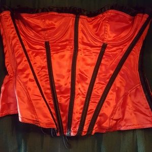 Frederick 's of Hollywood red and black corset
